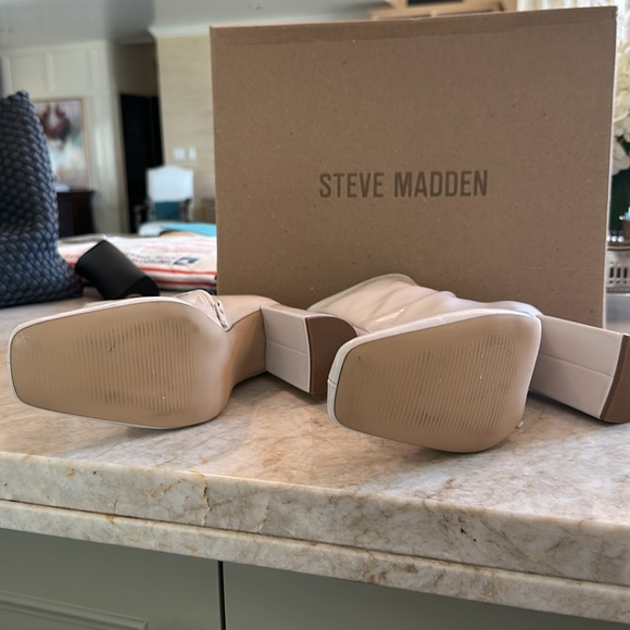 Steve Madden Lynden bone patent boots - Picture 2 of 5